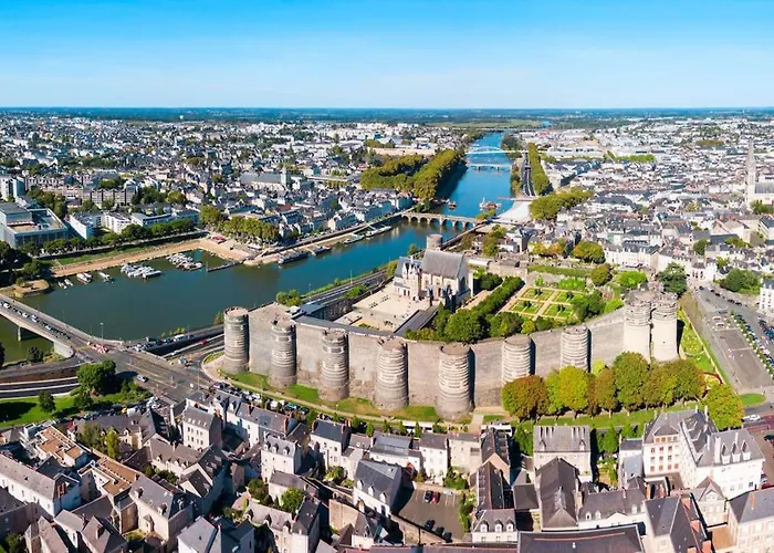 T2 Spacieux & Lumineux Hyper Centre شقة أنجير